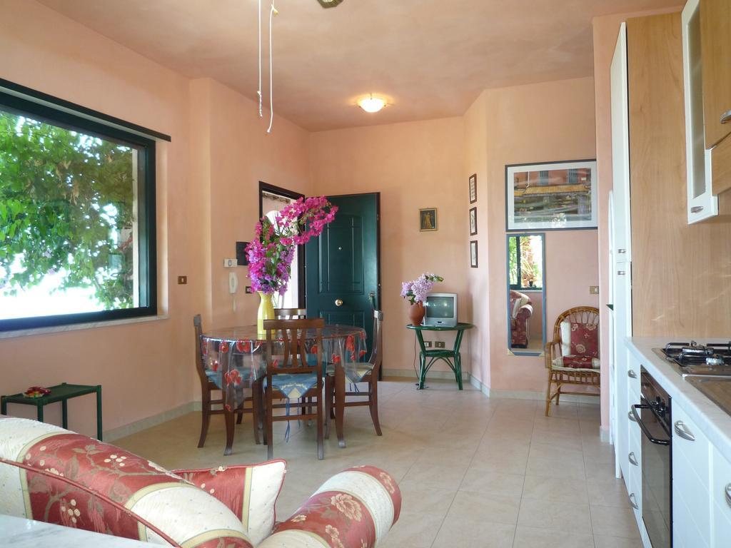 Villa Panthea Капо Ватикано Стая снимка